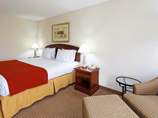 Фото отеля Holiday Inn Express Hotel & Suites Cullman