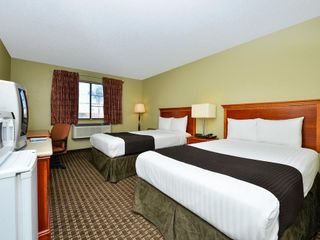 Фото отеля SureStay Plus Hotel by Best Western Hayward