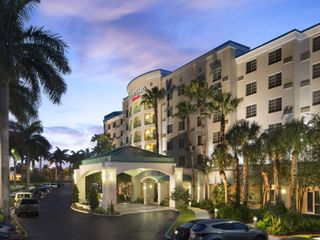 Фото отеля Courtyard by Marriott Fort Lauderdale Airport & Cruise Port