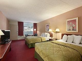 Hotel pic Red Carpet Inn & Suites
