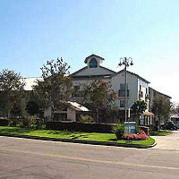 Photo of La Quinta by Wyndham Irvine Spectrum