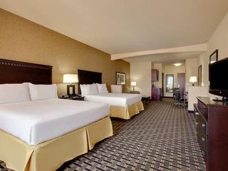 Фото отеля Holiday Inn Express Hotel & Suites Ennis, an IHG Hotel