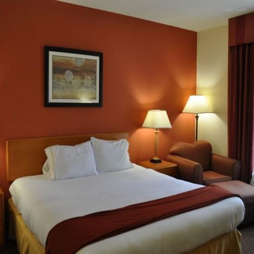 Photo of Holiday Inn Express Williamston, an IHG Hotel
