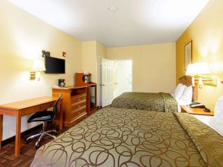 Hotel pic Rodeway Inn & Suites Dickson