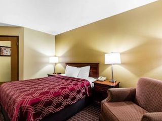 Hotel pic Econo Lodge Inn and Suites