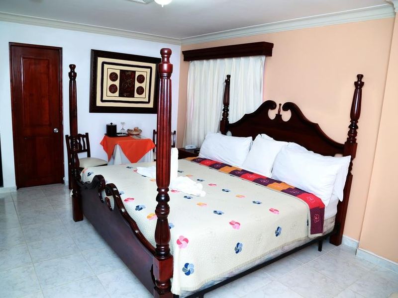 Hotel Photo 1