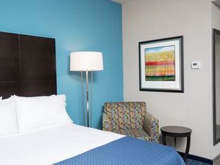 Hotel pic Holiday Inn Indianapolis Airport, an IHG Hotel