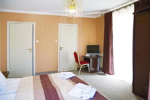 Hotel Photo 1