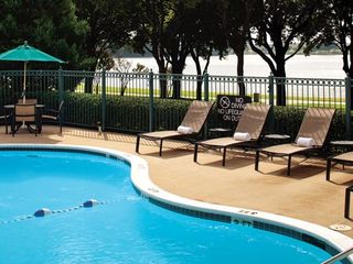 Hotel pic DoubleTree by Hilton Dallas-Farmers Branch