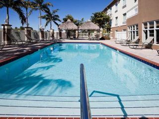 Фото отеля Holiday Inn Express & Suites Florida City-Gateway To Keys, an IHG Hote