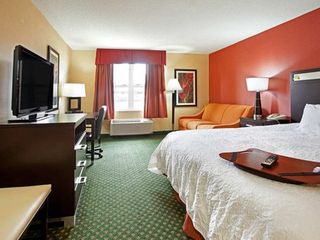 Hotel pic Hampton Inn & Suites Cleveland-Independence