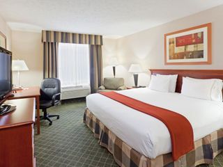 Фото отеля Holiday Inn Express Hotel & Suites Kent State University