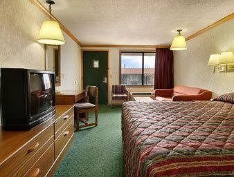 Photo of Rodeway Inn & Suites