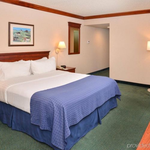 Photo of Holiday Inn La Mirada near Anaheim, an IHG Hotel