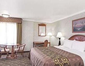 Days Inn by Wyndham Los Angeles LAX/ Redondo&ManhattanBeach Los Angeles International Airport United States