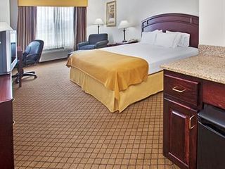Фото отеля Holiday Inn Express & Suites Le Mars, an IHG Hotel