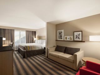 Фото отеля Country Inn & Suites by Radisson, Lewisburg, PA