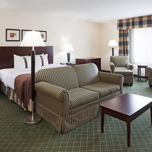 Photo of Holiday Inn Conference Center Marshfield, an IHG Hotel