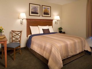 Hotel pic Candlewood Suites Manassas, an IHG Hotel