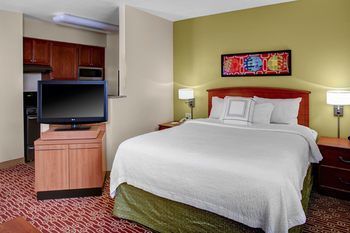 Photo of TownePlace Suites Cleveland Airport