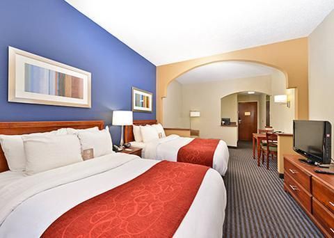 Photo of Comfort Suites Newport - Cincinnati Riverfront