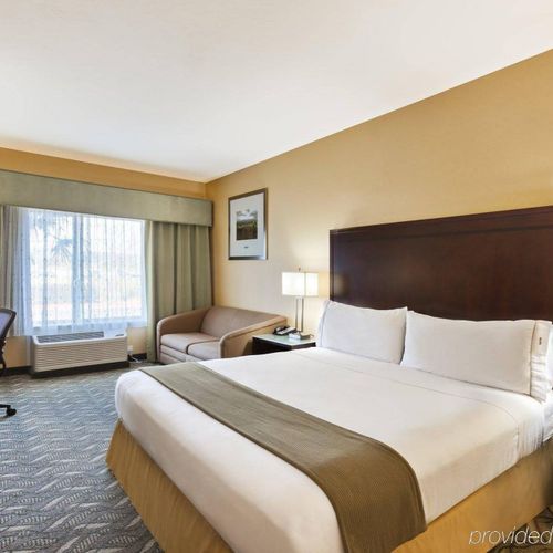 Photo of Holiday Inn Express Hotel & Suites San Jose-Morgan Hill, an IHG Hotel