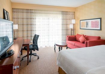 Photo of Courtyard by Marriott Chicago Naperville