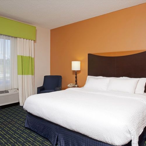 Photo of Fairfield Inn & Suites by Marriott Chicago Naperville