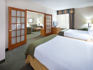 Hotel pic GrandStay Hotel & Suites