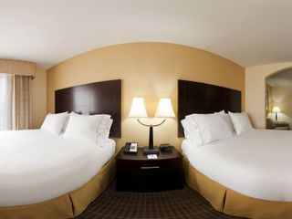 Фото отеля Holiday Inn Express and Suites Hotel - Pauls Valley, an IHG Hotel