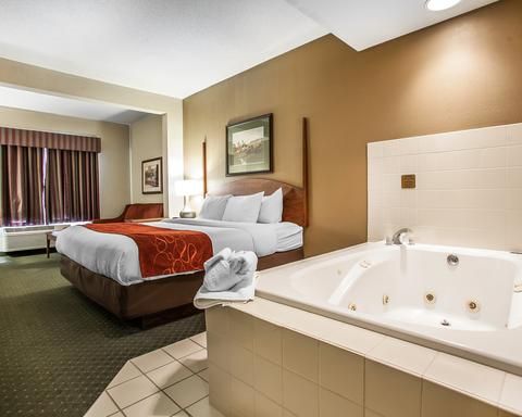 Photo of Comfort Suites Milwaukee Airport