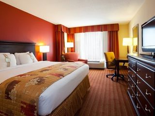 Фото отеля Holiday Inn Hotel & Suites - Orange Park - Wells Rd.