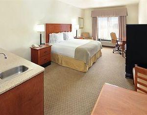 Holiday Inn Express & Suites Pine Bluff/Pines Mall Pine Bluff United States