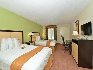 Hotel pic Red Roof Inn PLUS+ Dallas - Addison
