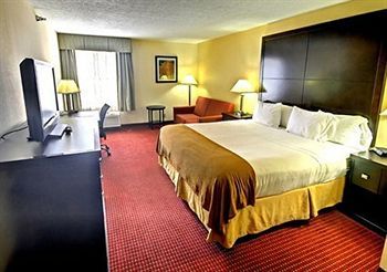 Photo of Quality Inn & Suites Portsmouth