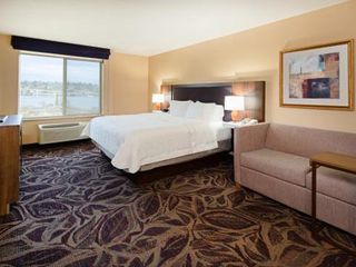 Фото отеля Hampton Inn & Suites Bremerton