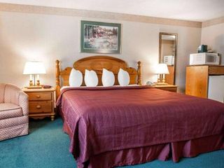 Hotel pic Quality Inn & Suites Bremerton near Naval Shipyard