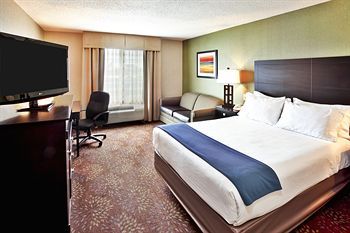 Photo of Holiday Inn Express Hotel & Suites Woodhaven, an IHG Hotel