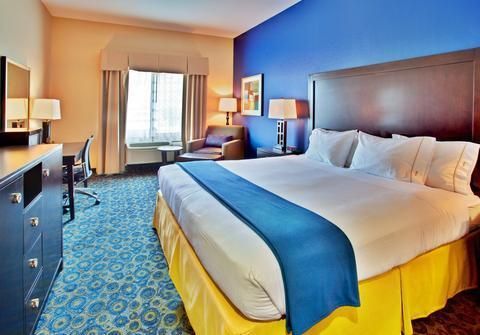 Holiday Inn Express Hotel & Suites Lake Elsinore, an IHG Hotel