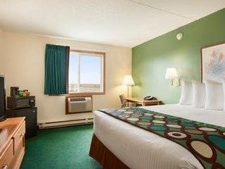 Фото отеля Super 8 by Wyndham West Fargo Main Ave ND