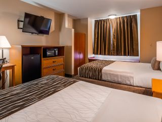 Фото отеля SureStay Plus Hotel by Best Western Rocklin
