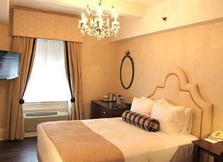 Фото отеля Molly Pitcher Inn