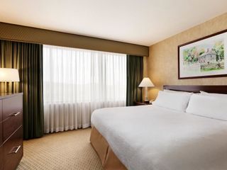 Фото отеля Embassy Suites by Hilton Philadelphia Valley Forge