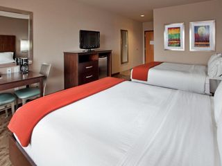 Фото отеля Holiday Inn Express Hotel and Suites Saint Robert, an IHG Hotel