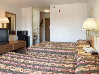 Hotel pic Super 8 by Wyndham Racine