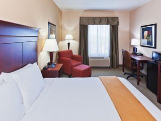 Фото отеля Holiday Inn Express & Suites Poteau, an IHG Hotel