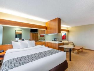 Фото отеля Microtel Inn & Suites