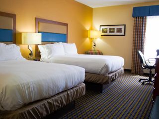 Фото отеля Holiday Inn Express Hotel & Suites Sanford, an IHG Hotel