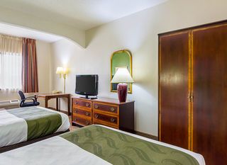 Hotel pic Quality Suites Martinsburg