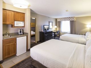 Hotel pic Holiday Inn Express Hotel & Suites-Saint Joseph, an IHG Hotel